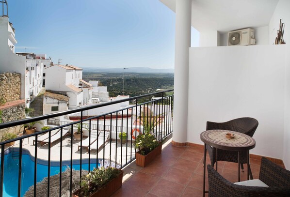 Junior Suite (Roja) | Balcony