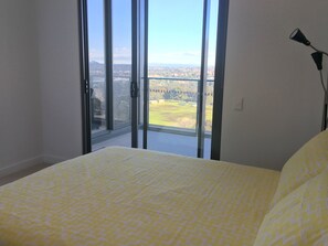 Exclusive Apartment, 2 Bedrooms, 2 Bathrooms, River View | Extra beds