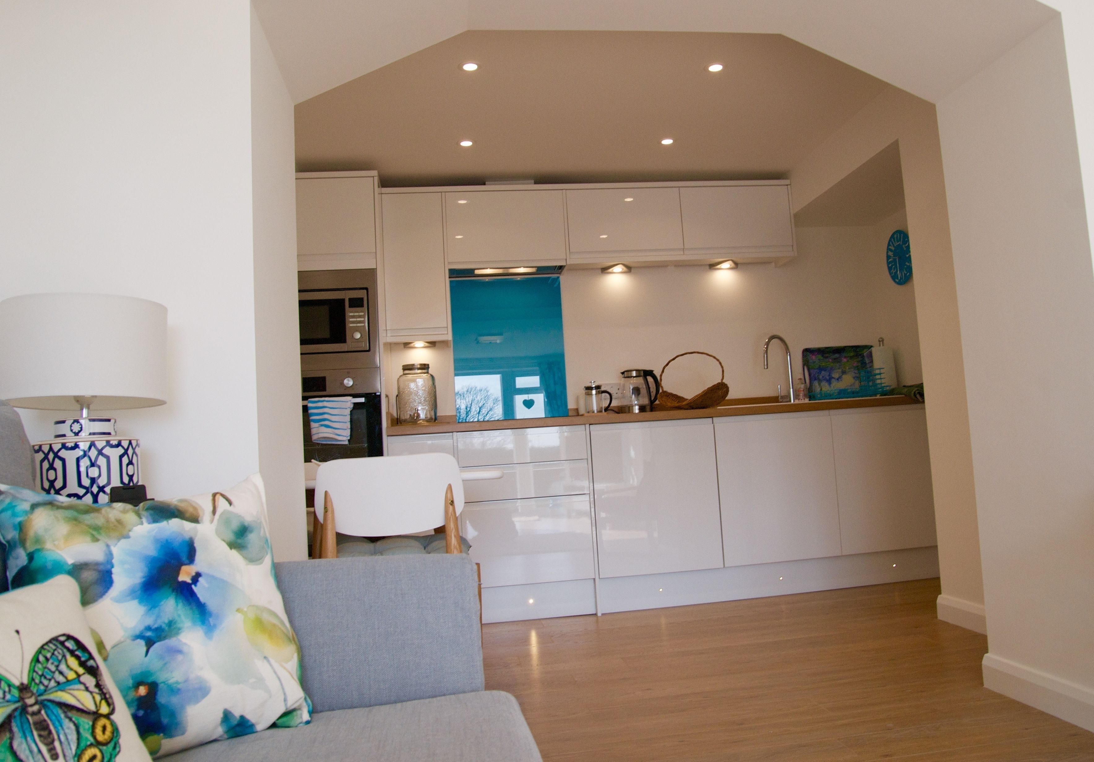 Premium Apartment, 1 Bedroom | Private kitchen | Fridge, microwave, coffee/tea maker, toaster