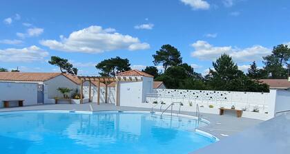 Maison de vacances avec piscine, proche plage et commerces, La Tranche-sur-Mer
