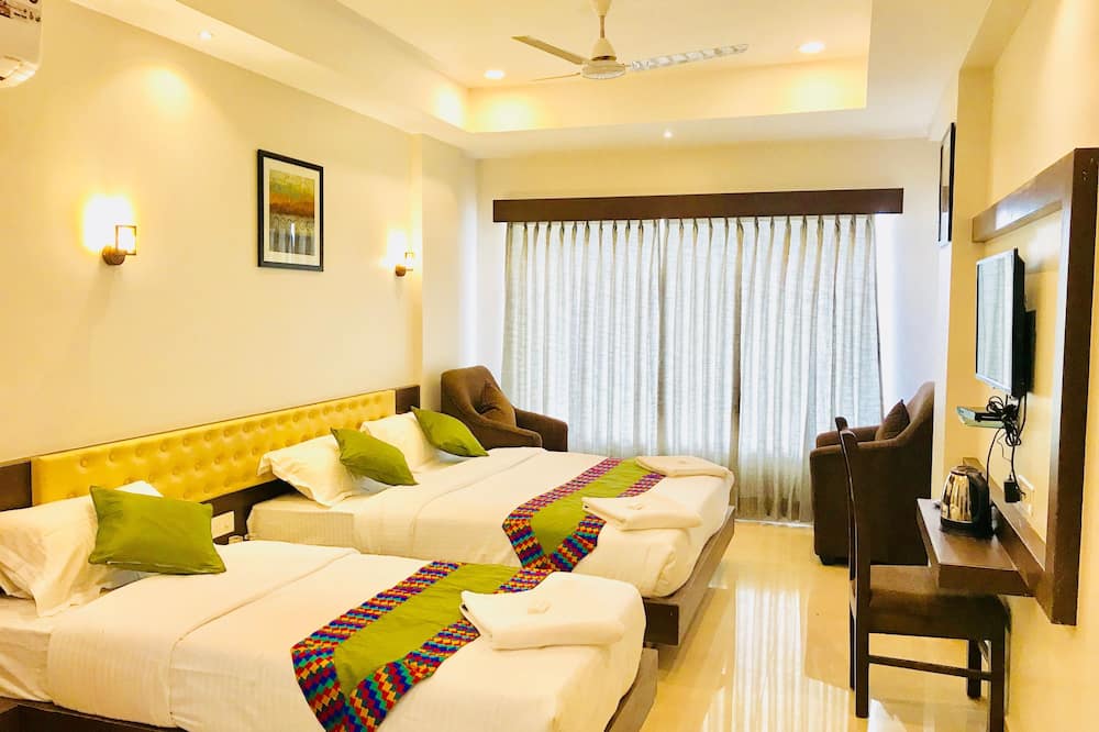Regalia Inn & Suites