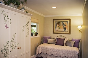 1 bedroom, iron/ironing board, travel crib, WiFi