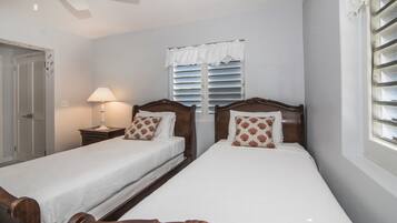 3 dormitorios, tabla de planchar con plancha, wifi y ropa de cama