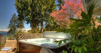 Viehättävä 1920-luvun englantilainen mökki vesinäköalalla • Del Mar-lomakohde