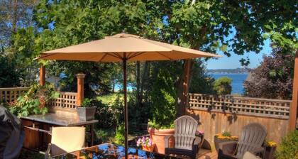 Viehättävä 1920-luvun englantilainen mökki vesinäköalalla • Del Mar-lomakohde