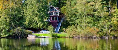 المنشأة من الخارج