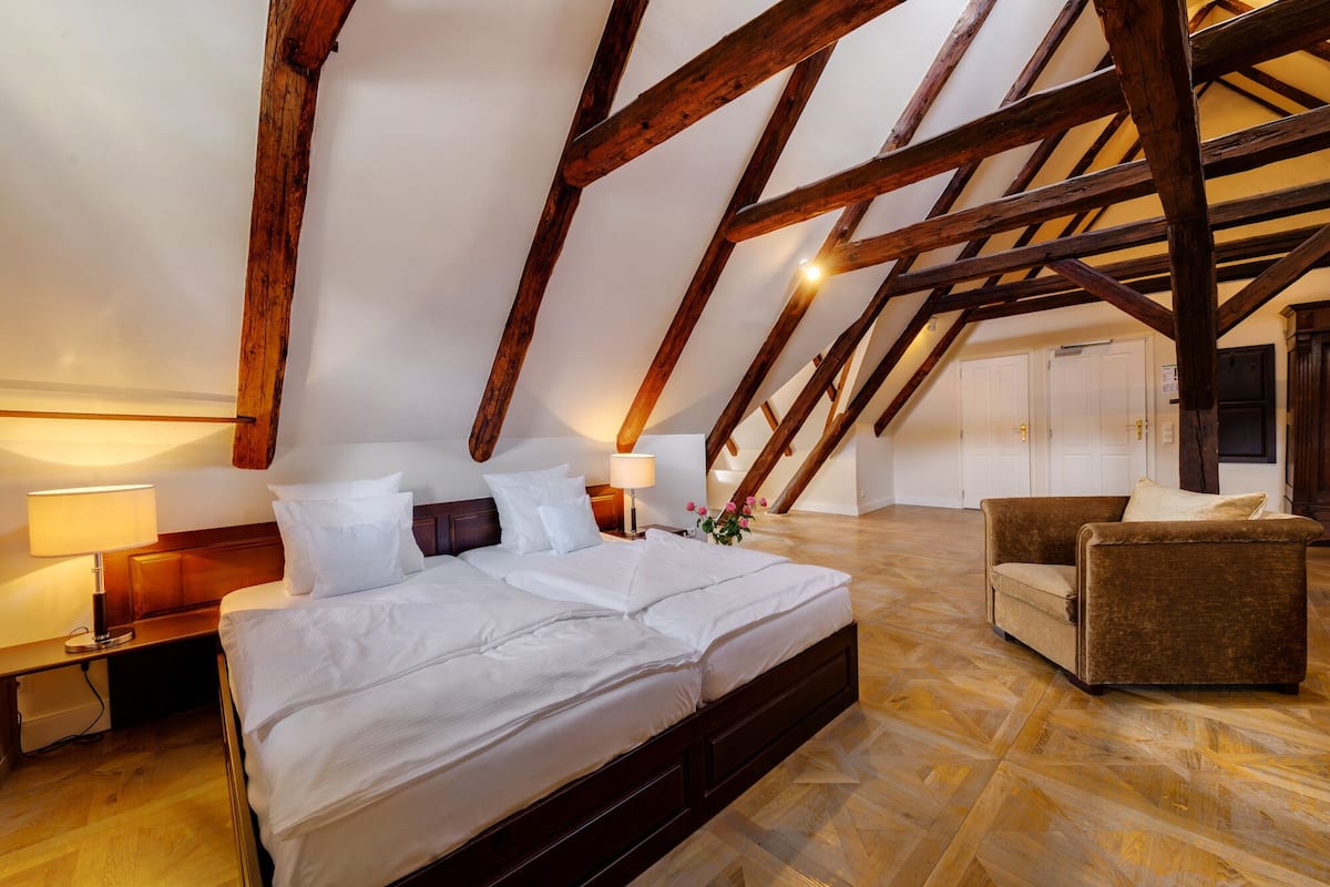 family suite | hypo-allergenic bedding, in-room safe, individually decorated