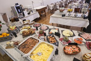 Desayuno buffet todos los días (con cargo)