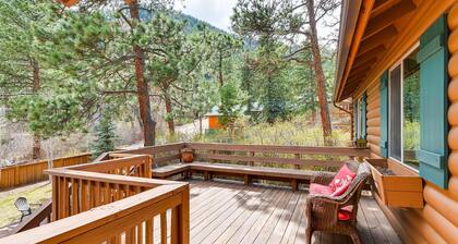 Beautiful Green Mountain Falls Cabin