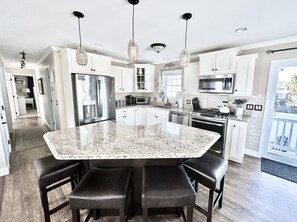 Fridge, microwave, oven, stovetop - Hot Tub Holiday Escape! Fireplace + 500ft to Private Beach, close to all! (Cape May)