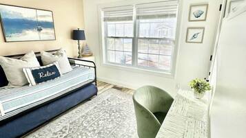 Smart TV, fireplace, books, music library