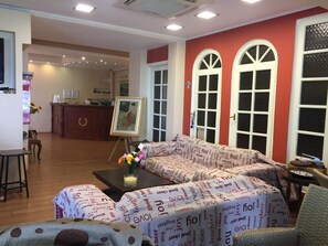 Lobby - Hotel Methanion (Troizinia)