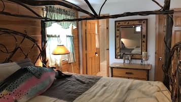 3 bedrooms, desk, free WiFi, bed sheets