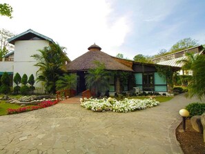 Ngoại thất