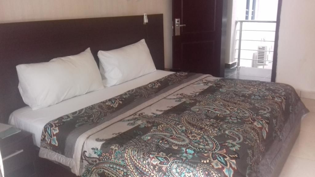 ห้องเอ็กเซกคิวทีฟ | โต๊ะทำงาน, Wi-Fi ฟรี, ผ้าปูที่นอน