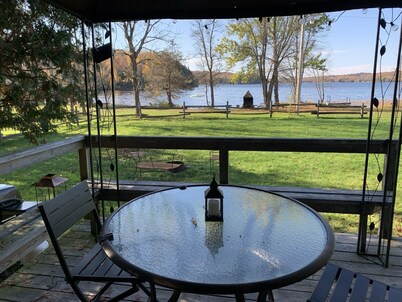 Romantic BEACH CABIN for two