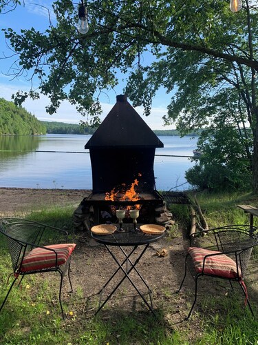 Romantic BEACH CABIN for two