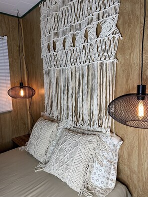 1 habitación y escritorio