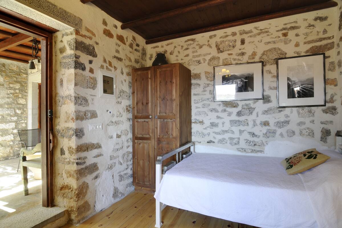 Iron/ironing board (on request), free cots/infant beds, free WiFi