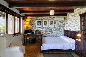 Suite (Evenos) | Iron/ironing board, free cribs/infant beds, free WiFi, bed sheets - Elounda Traditional Art Suites (Agios Nikolaos)