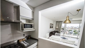 Premium Apartment, 2 Bedrooms | Dapur peribadi