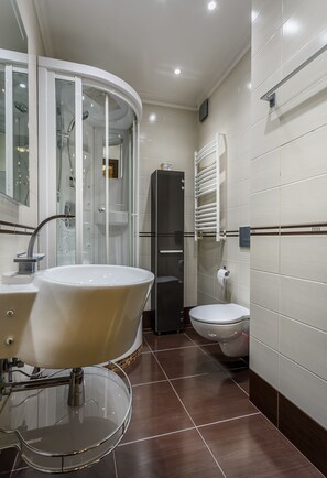 Apartment | Bathroom