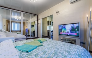 Apartemen | Setrika/meja setrika, tempat tidur bayi gratis, dan Wi-Fi gratis