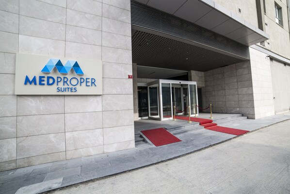 Property entrance - Medproper Suites (Istanbul)