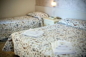Triple Room | Minibar, cots/infant beds, free WiFi