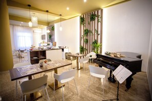 Reception hall - Hotel Vallisdea (Sala Consilina)