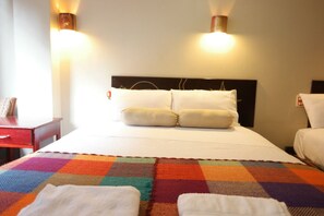 Familiev ærelse til 3 personer - flere senge | Gratis Wi-Fi