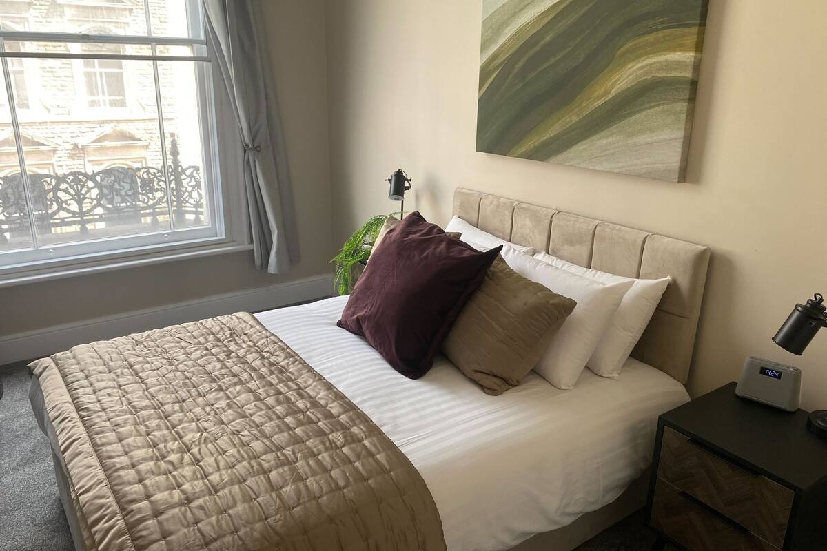 Apartment (Apartment 2)