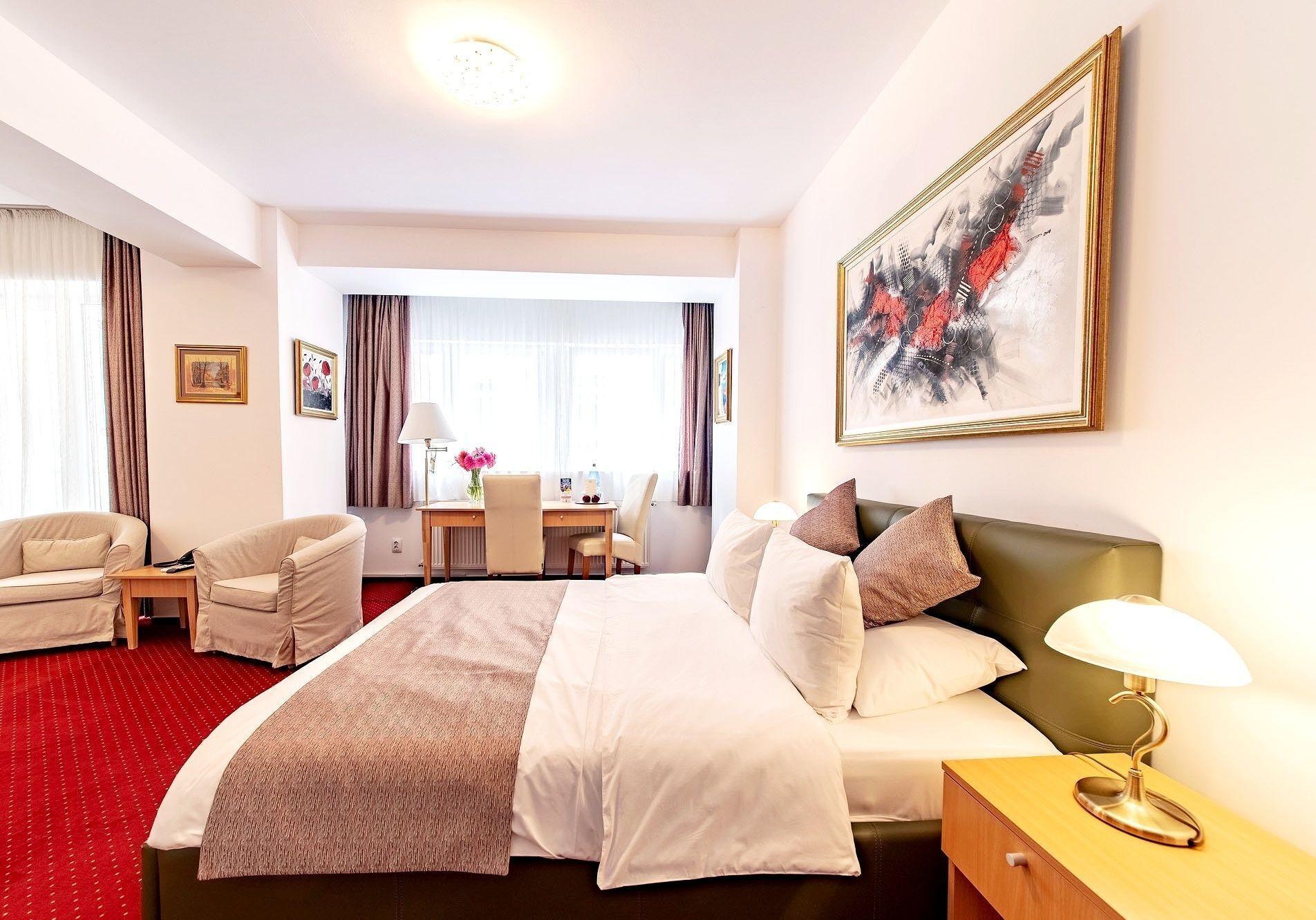 1 bedroom, in-room safe, desk, soundproofing