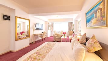 Superior Double No balcony (No smoking area) | Living area | Flat-screen TV, printers