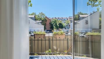 Dreibettzimmer | Terrasse/Patio