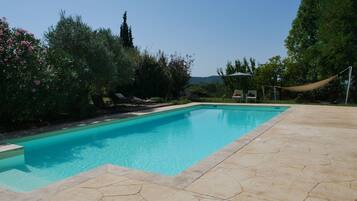 Piscine extérieure