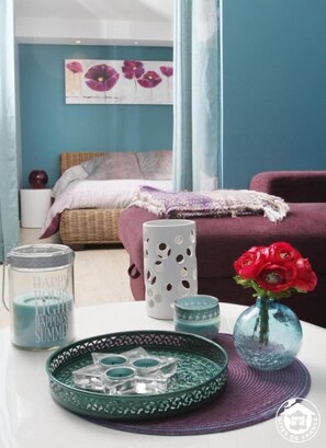 Superior Suite, Private Bathroom, Pool View (La Pomme de Pin) - A L'orée du Bois - Chambres D'hôtes (Hostun)