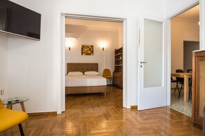 Apartament (Victoria Best Apartments near metro) | Sala d'estar | Televisor de plasma