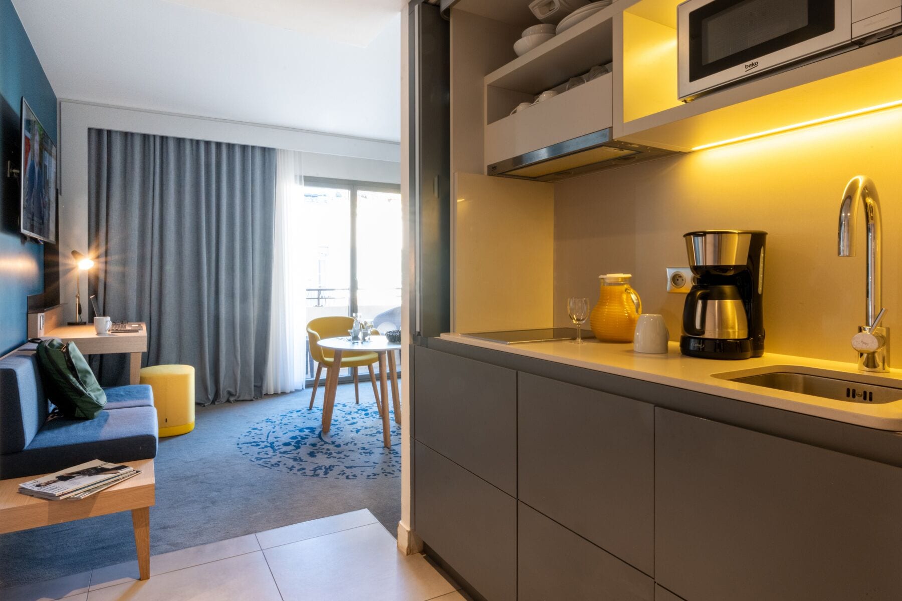 premium studio | private kitchen