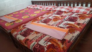 Classic Single Room, 2 Bedrooms, River View | Premium bedding, in-room safe, iron/ironing board, free WiFi - Pure Land Villa (Nallathanniya)