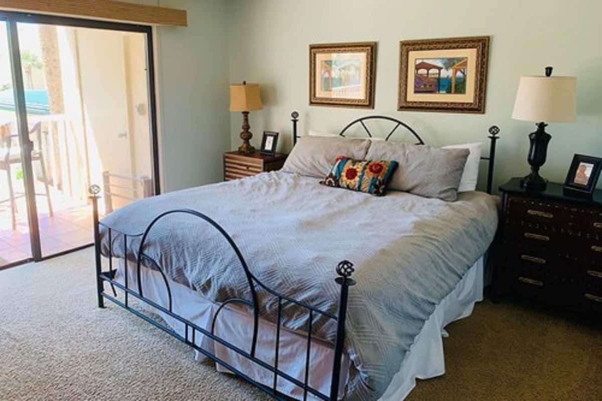 Appartamento Basic, 2 camere da letto, 2 bagni | 1 camera, con stile personalizzato, con arredamento individuale