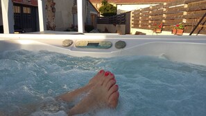 Baignoire à remous extérieure