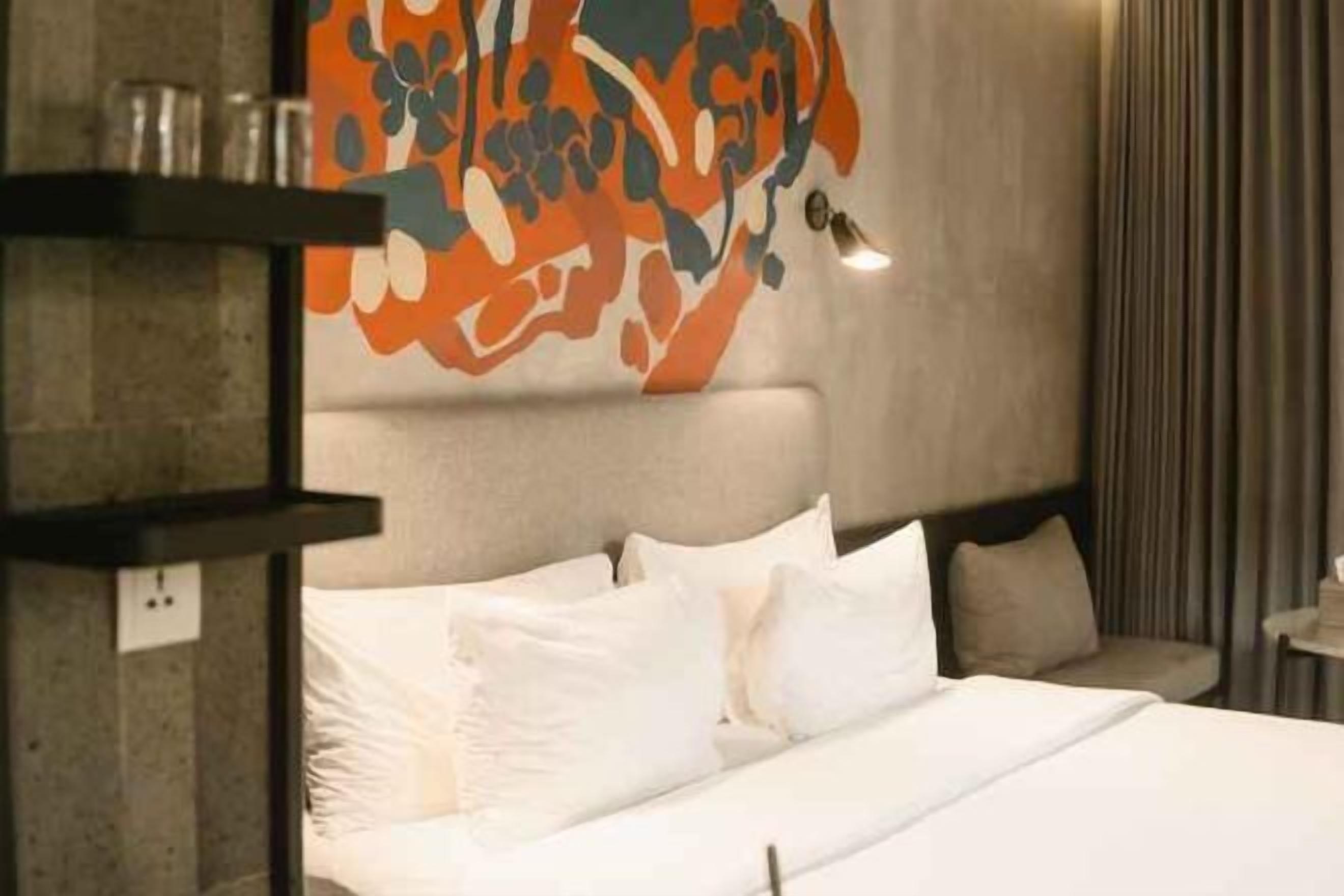 Minibar, in-room safe, desk, laptop workspace