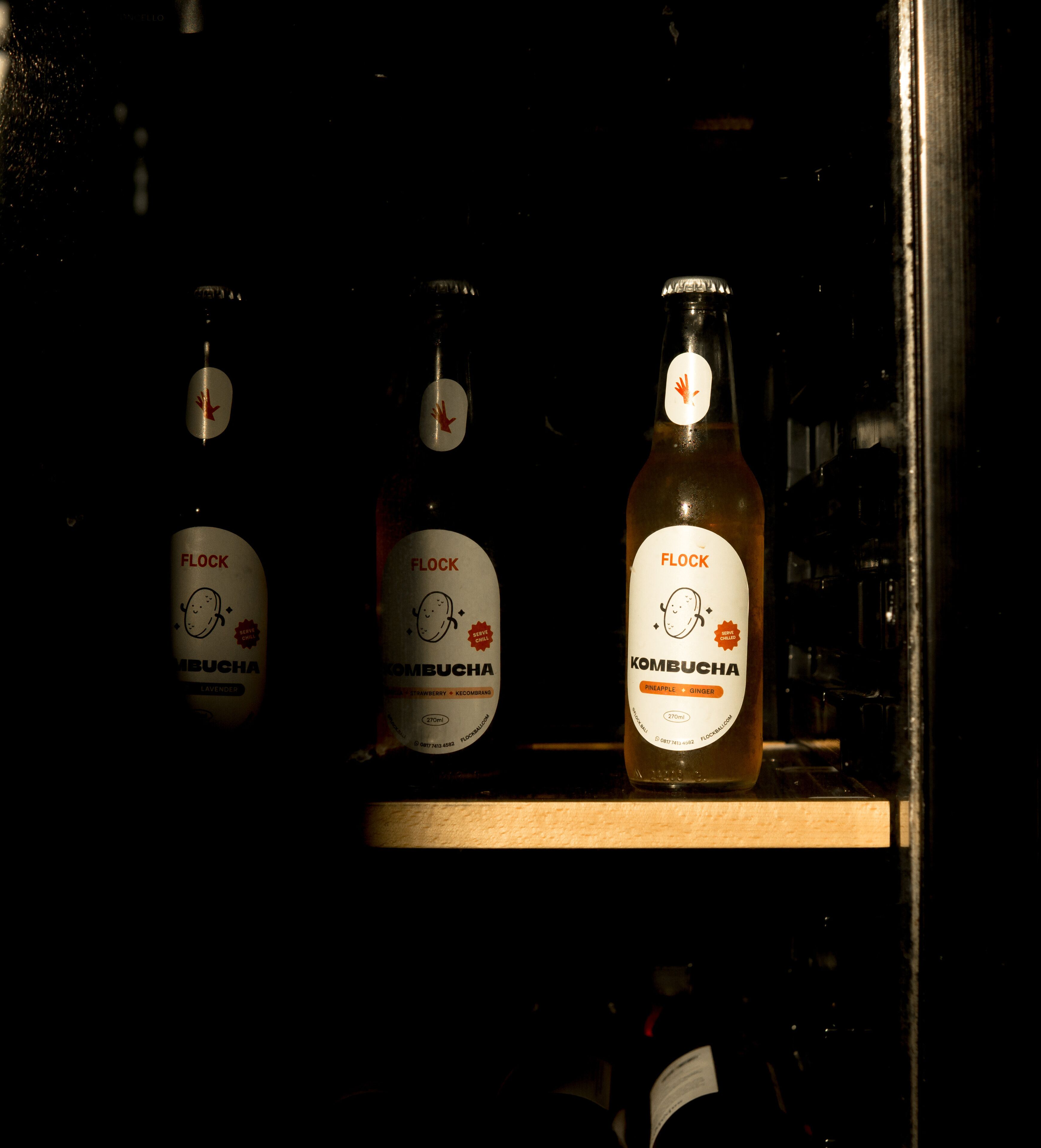 breakfast, lunch, dinner served; international cuisine