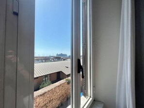 Double Room, Private Bathroom | Premium bedding, desk, free WiFi