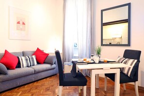 In-room dining - Home2Rome - Trastevere Belli (Rome)