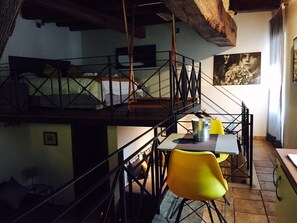 Apartment | In-room dining - Home2Rome - Trastevere Mercanti I (Rome)