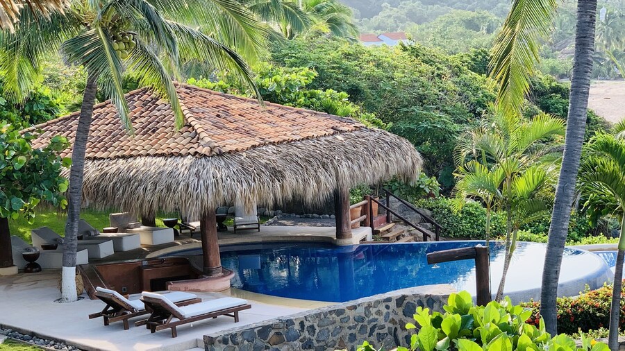 Casa Manzanillo Boutique Hotel