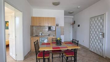 Appartement, 2 chambres, vue mer | Cuisine privée