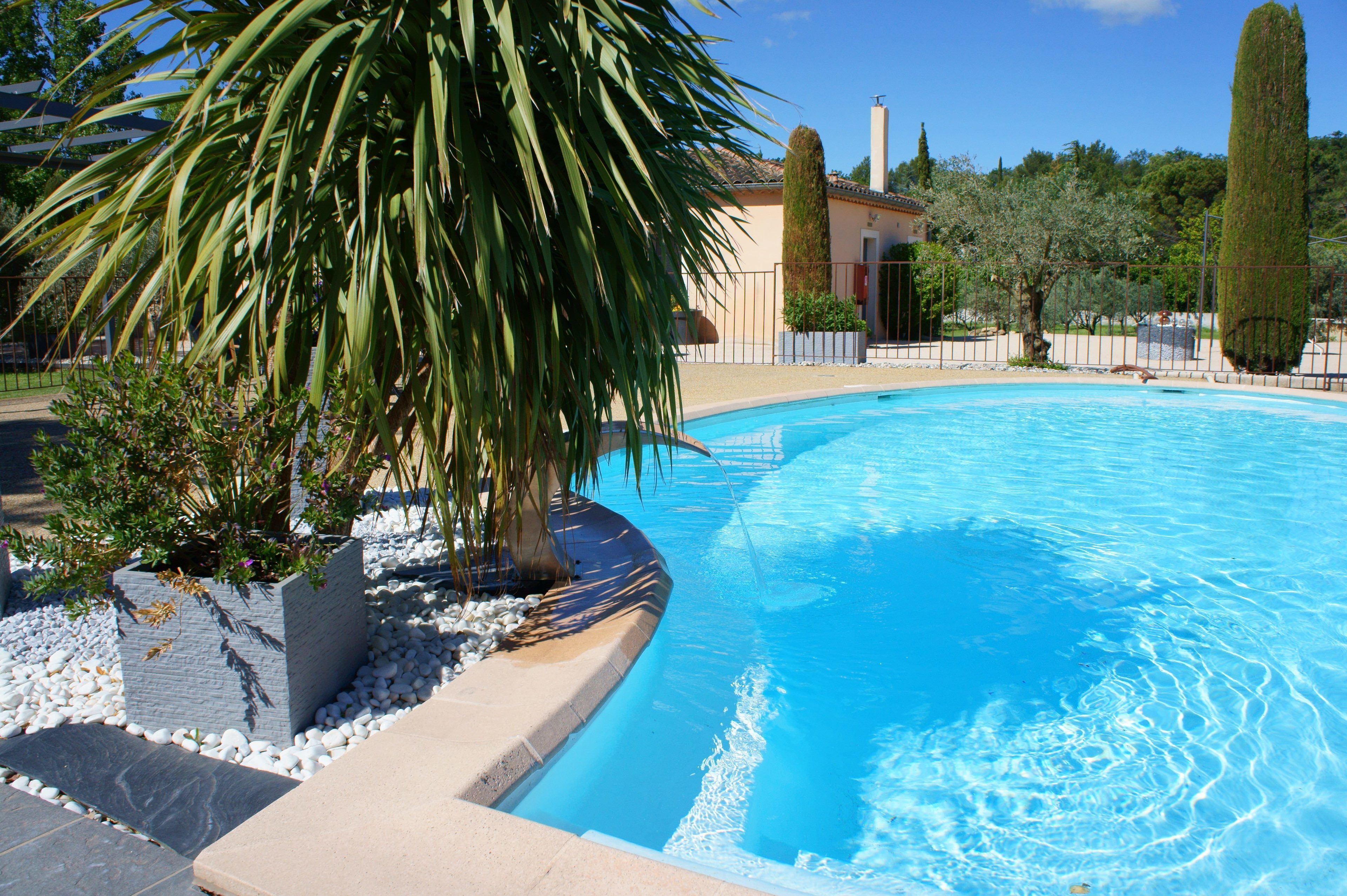 Seasonal outdoor pool, open 10:00 AM to 8:00 PM, sun loungers